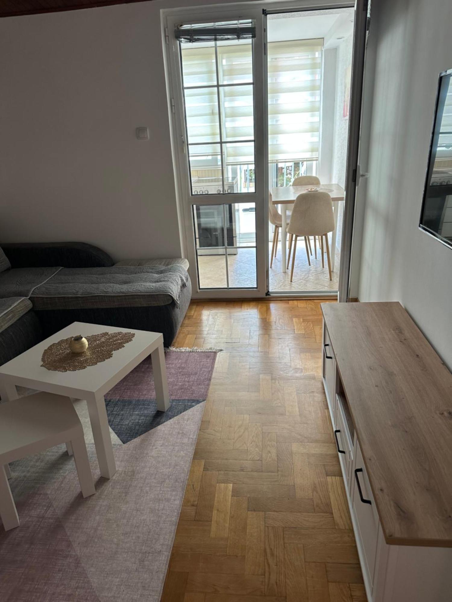 Apartmani Jedro Rafailovici Eksteriør bilde
